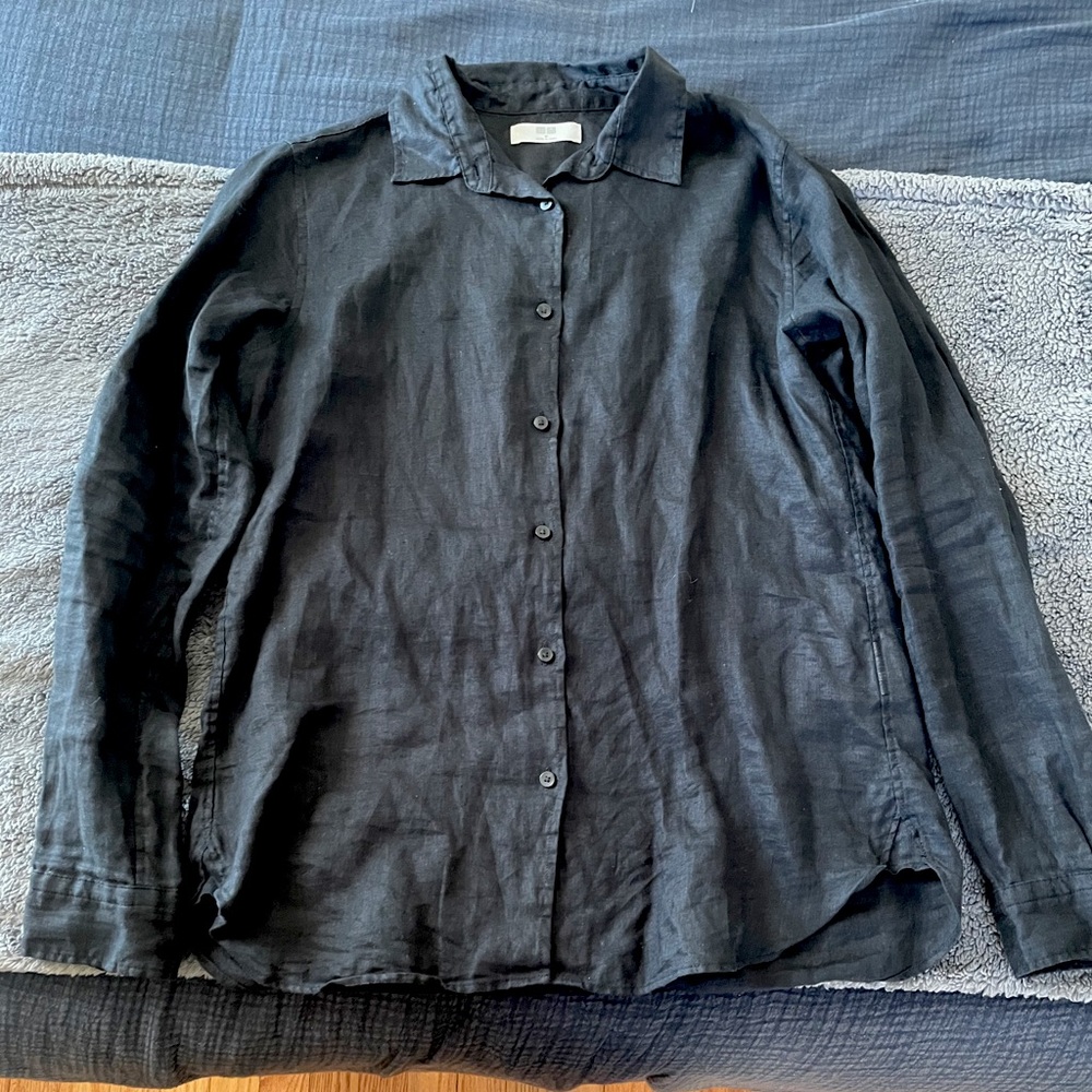 Black Uniqlo Linen long sleeve button up
